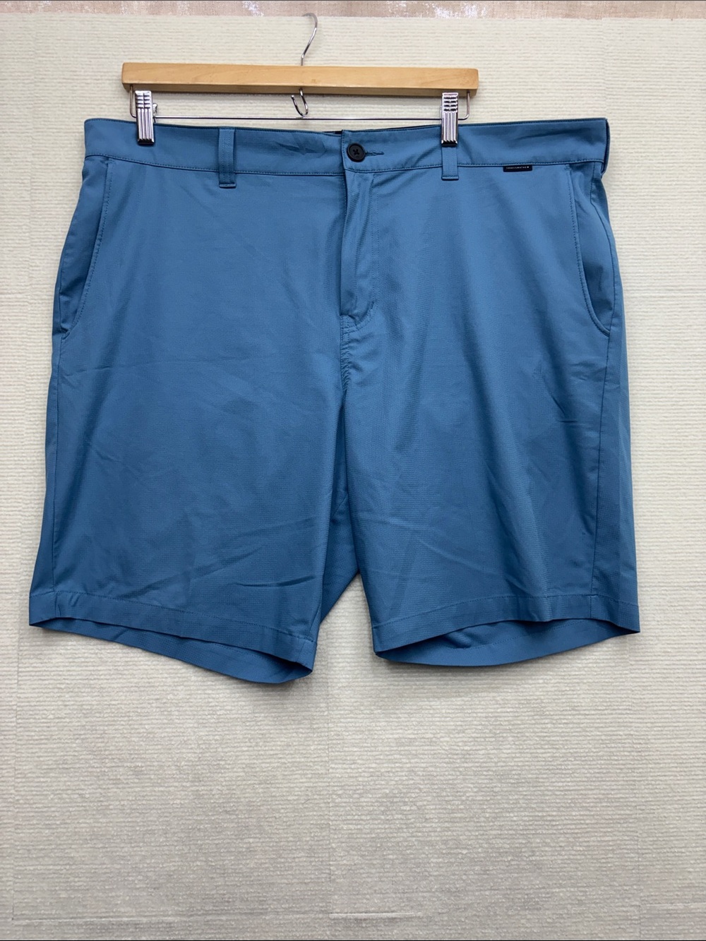 Travis Mathew | 40 Men's Blue Casual Performance Shorts